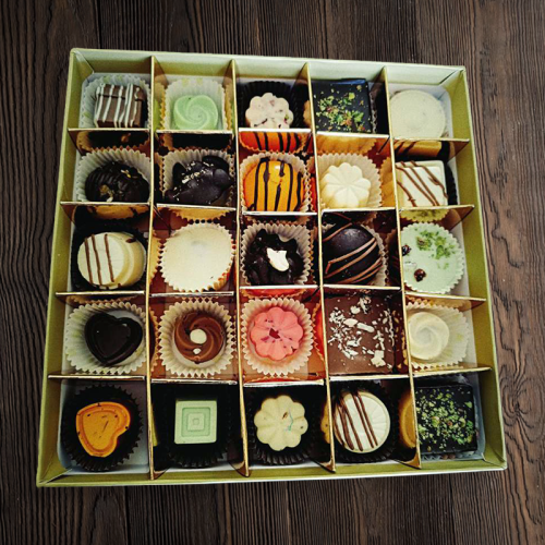 Designer Assorted Chocolates In Beautiful Box- 25 Pcs